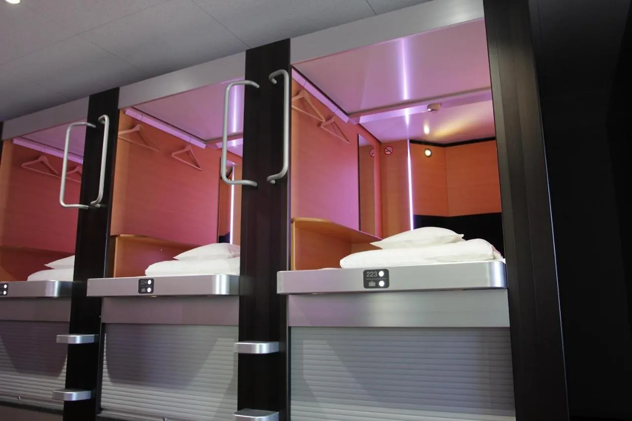The Lodge Moiwa 834 Niseko Capsule hotel